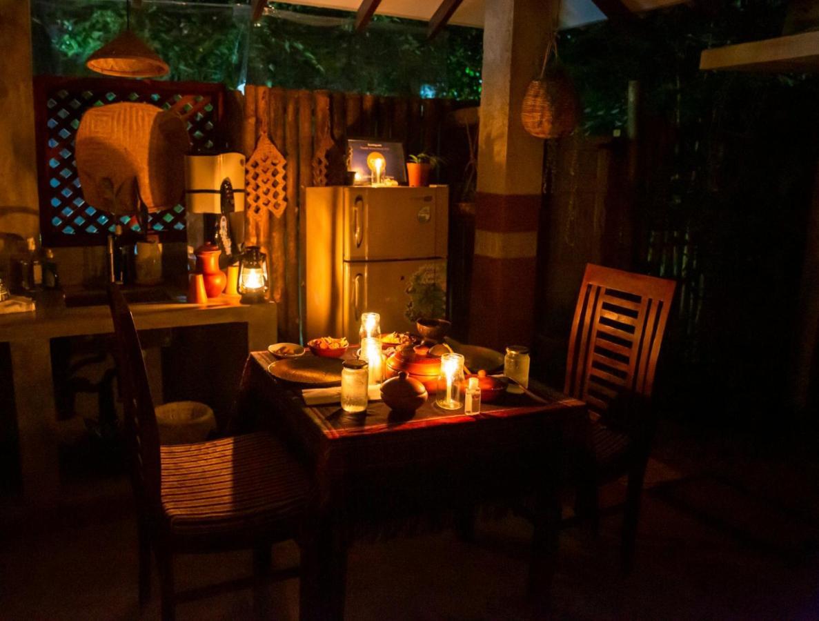 Sand Dollar House, Hiriketiya 디크웰라 외부 사진
